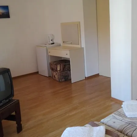 Nikolina * 索佐波尔